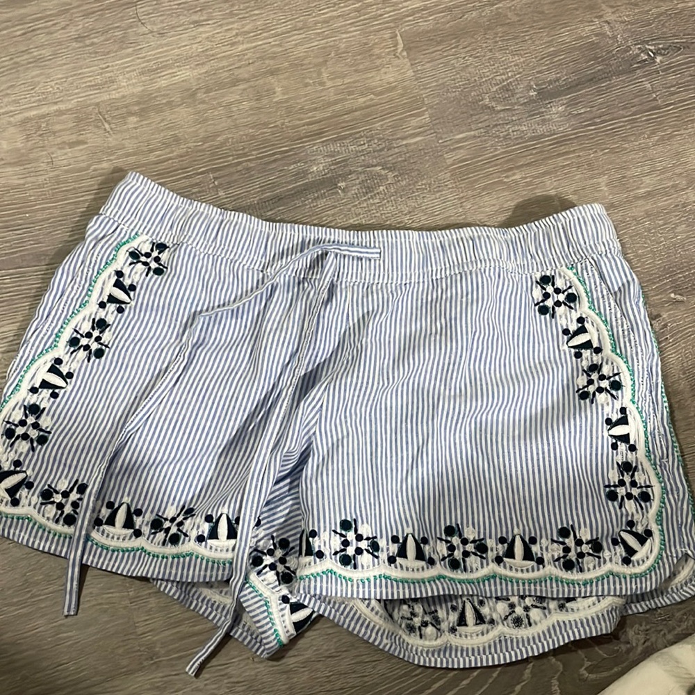 Vineyard vines shorts